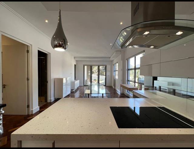 2 BEDROOM APARTMENT FOR SALE IN HYDE PARK